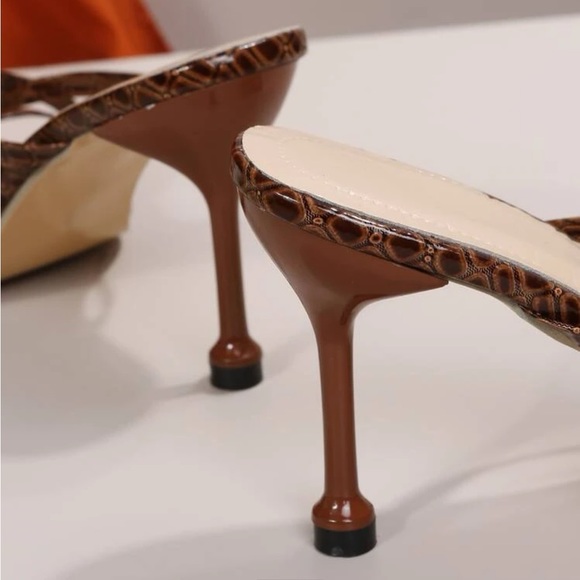 Criss Cross Crocodile Embossed Stiletto Heeled Mule Sandals - Picture 7 of 8